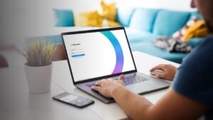 How global receiving accounts help Pakistani SMEs expand globally